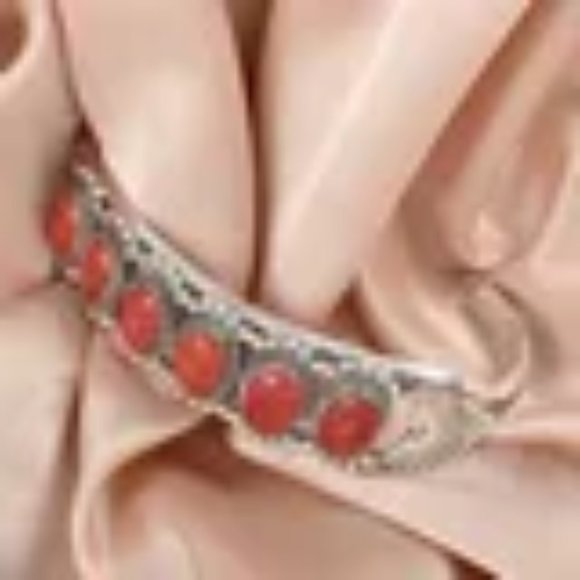 Authentic Santa Fe Style Coral Gemstone Cuff Bracelet in 925 Sterling Silver - Picture 12 of 12